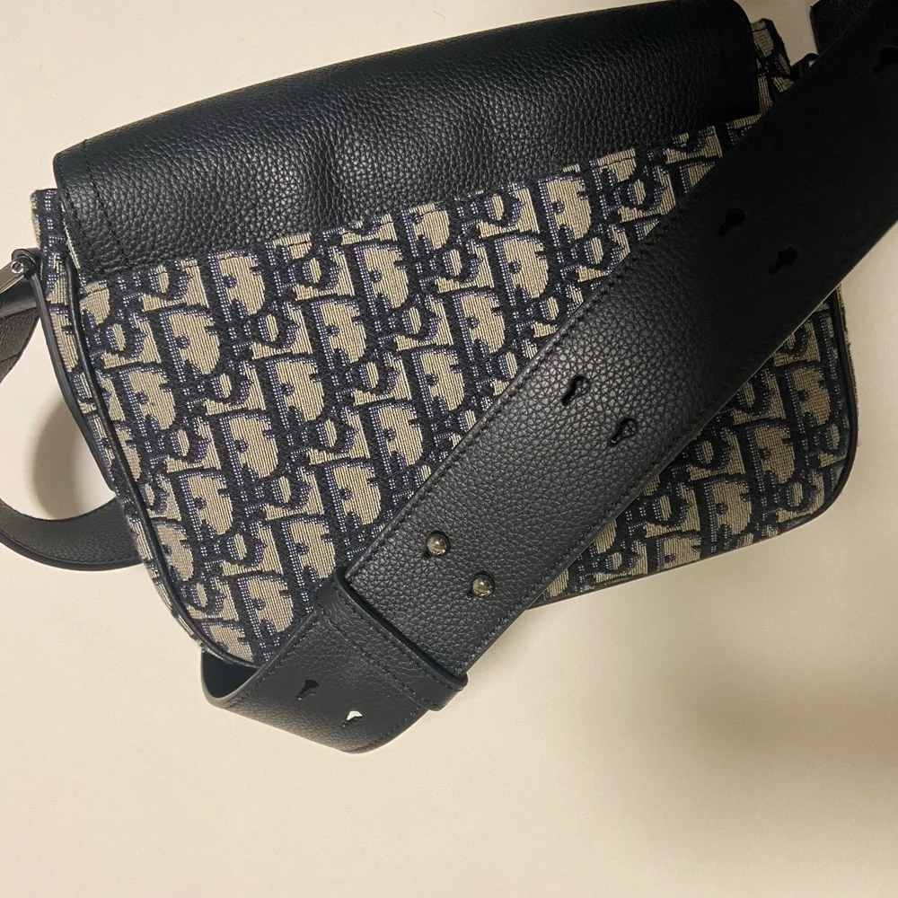 Christian Dior - Oblique Saddle Messenger Bag - Picture 4 of 7